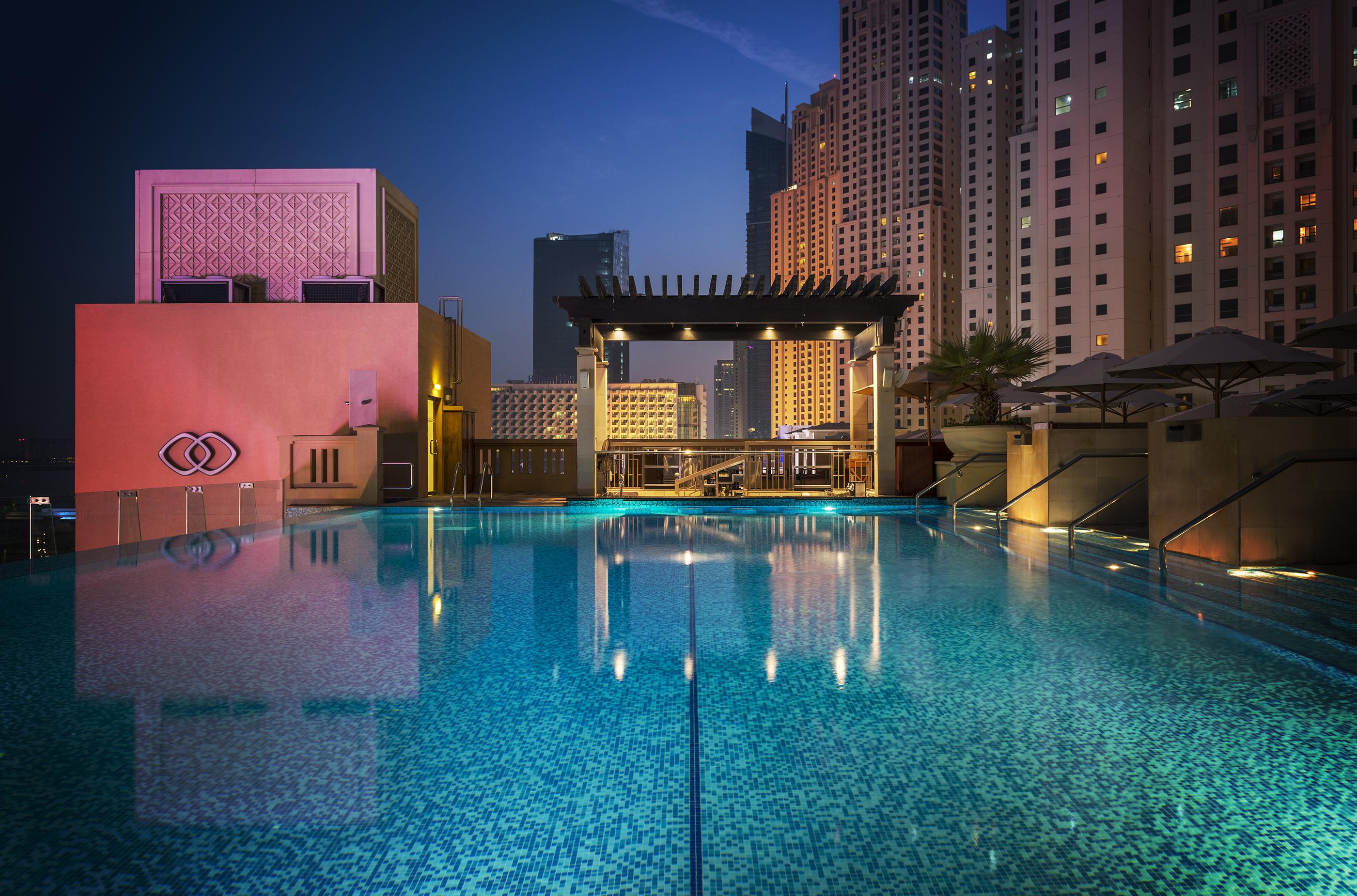 HOTEL SOFITEL DUBAI JUMEIRAH BEACH DUBAJ 5 Egyes lt Arab